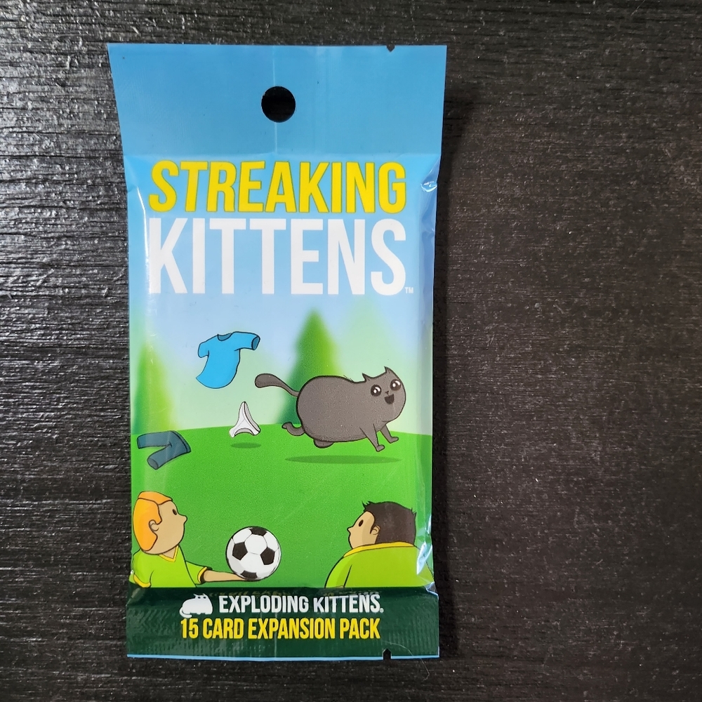 Streaking Kittens - the second expansion of Exploding Kittens